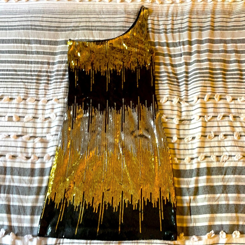 New Years/Cocktail sequin dress size Small